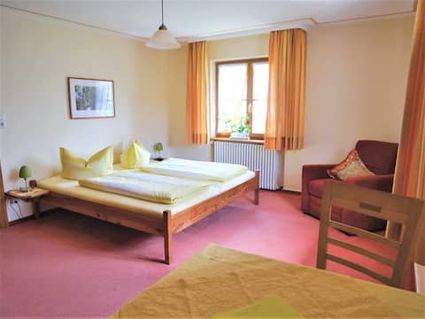 Schnurrenhof, (Lake Creek)