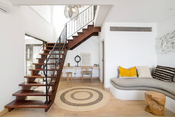 Chic Boutique-Hotel Feel at a Seafront Pad, Clifton gallery image 5