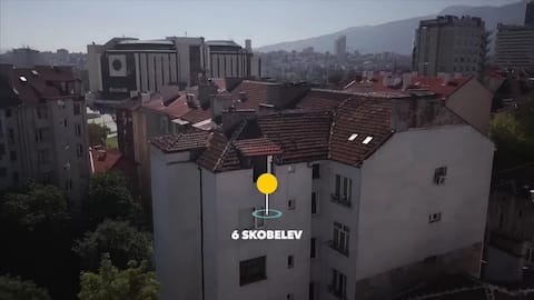 Central one room studio-National Palace of Culture