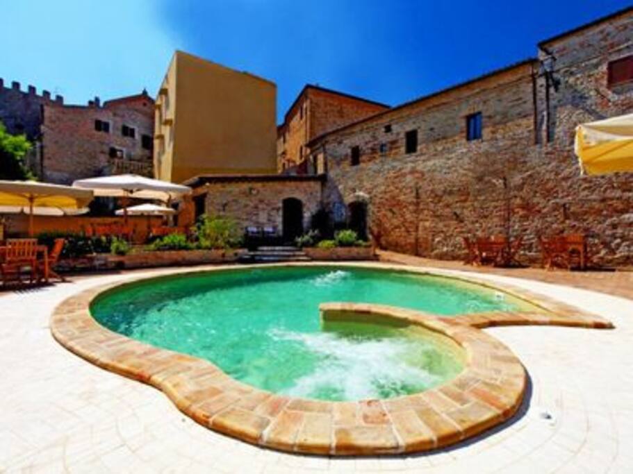 Exterior: pool & seating area