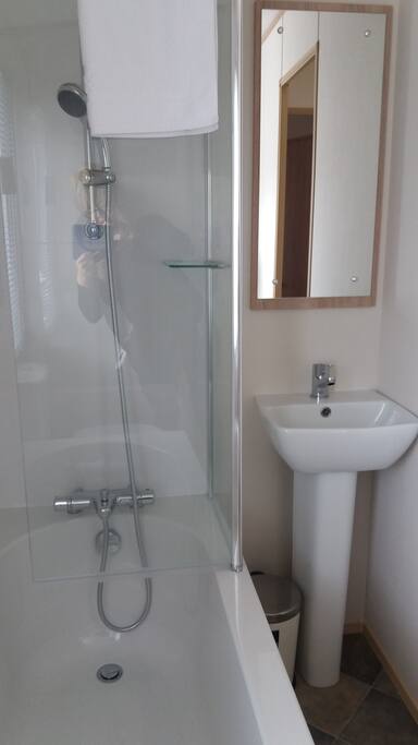 bath toilet sink