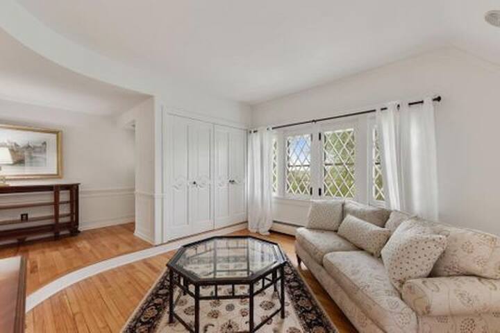 Historic Pillsbury Estate gallery image 5