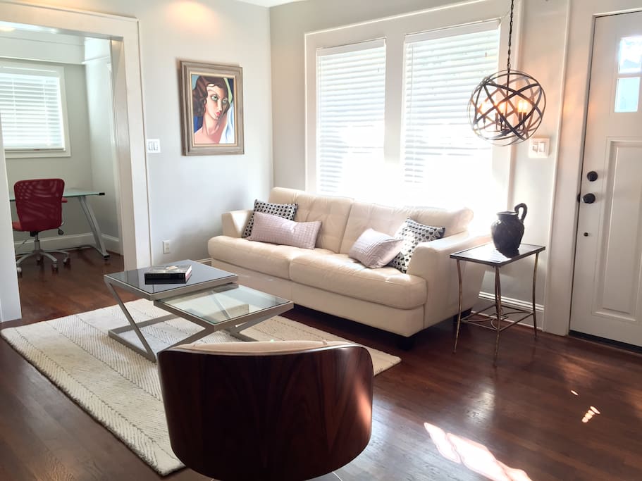 Living room with Flat Screen TV