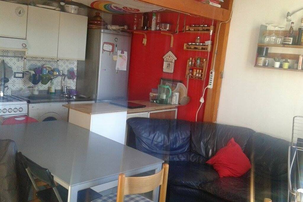 The kitchen / living room