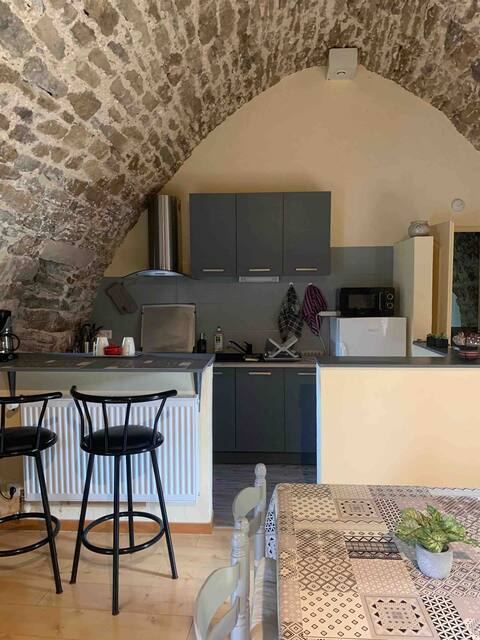 Beautiful cottage with views of the Muse Valley