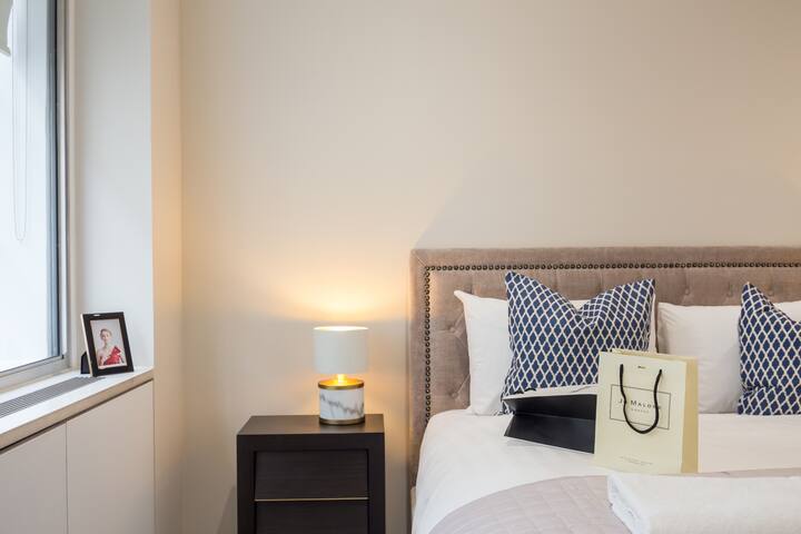 Super modern 2bed in Covent Garden gallery image 5