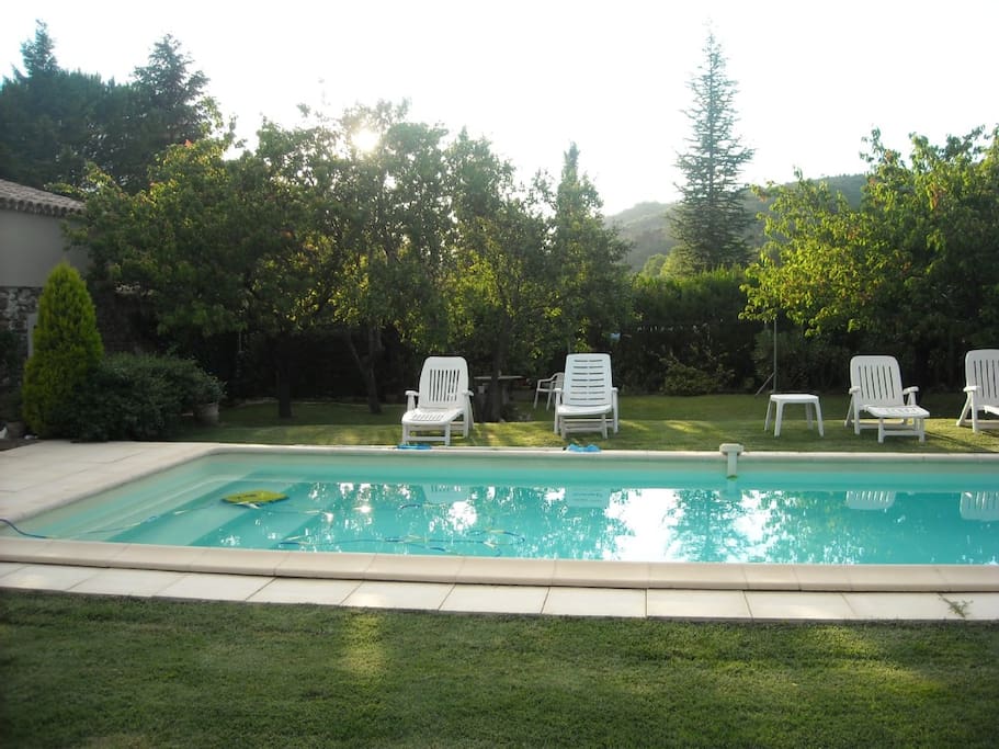 piscine 9,50 m sur 4,50 m