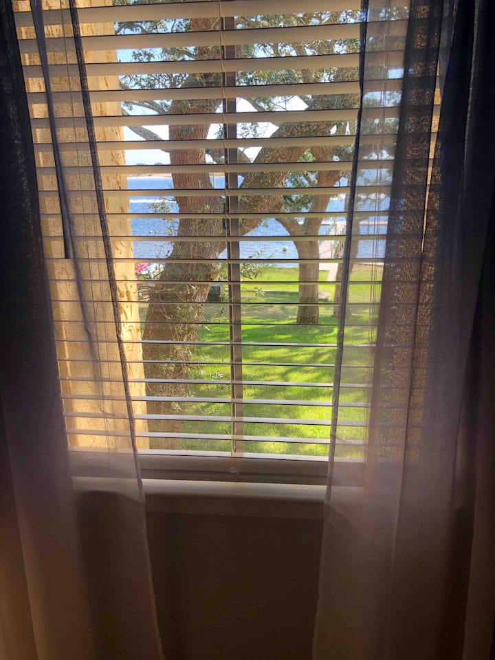 Mwonekano kutoka kwenye dirisha la chumba cha kulala