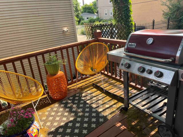 Big 4BR/3.5BA Home Near Everything! gallery image 5