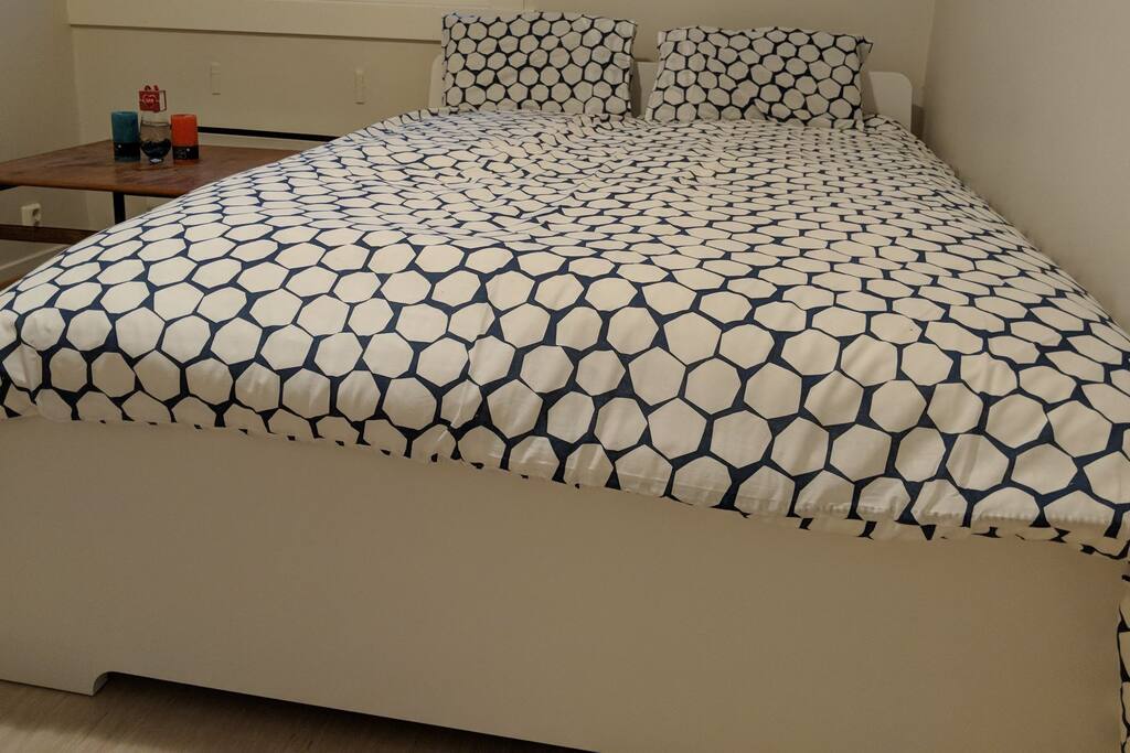 Bedroom 2 with double bed