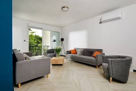 Mosaic Apartment
