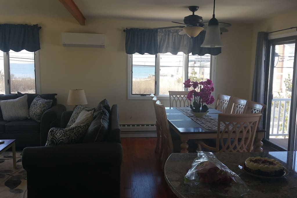 Living Room and Dining Room w/ Bay View (Cheese Cake not included)
