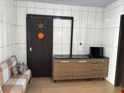 Anúncio popular: House with 2 bedrooms, garage, 3 blocks from the beach! em Passo De Torres