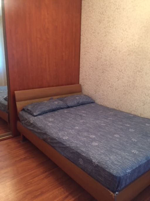 Спальня с гардеробной комнатой