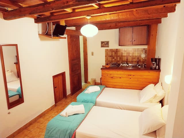 Guesthouse Chryssoula Room No1