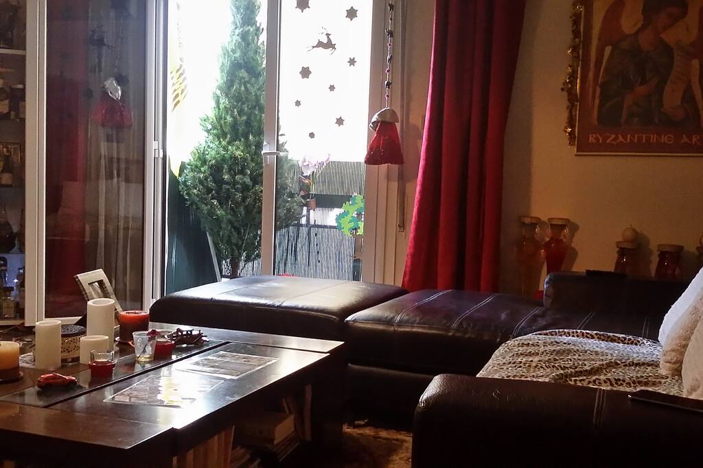 ΣΑΛΟΝΙ