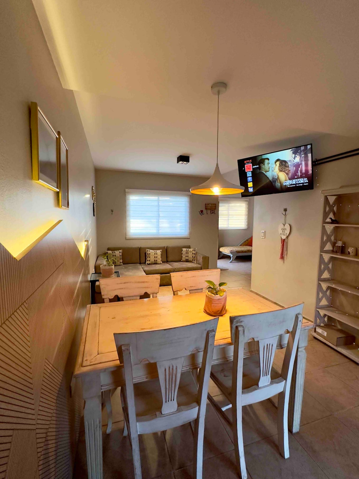 Popular Airbnb listing: Cozy House Valle Escondido, 6 pax/backyard in Córdoba