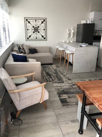 Sandy feet beach apartment gallery image 3