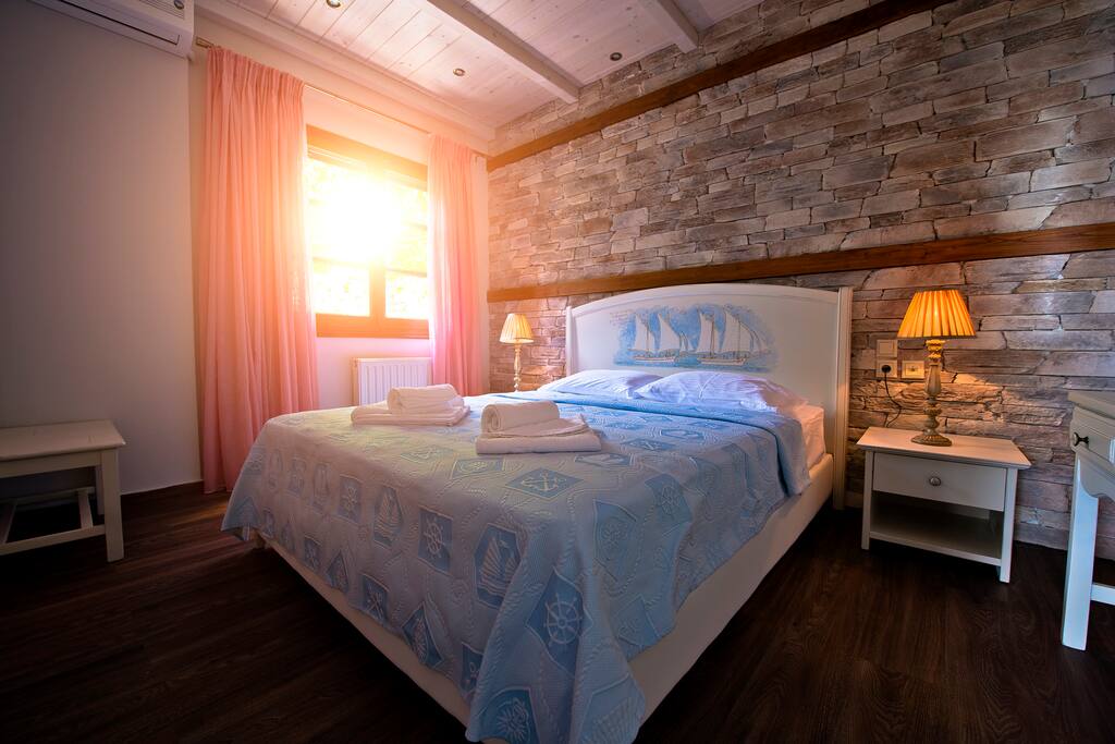 Luxury Superior Family Apartment just 20m. from the Sea
