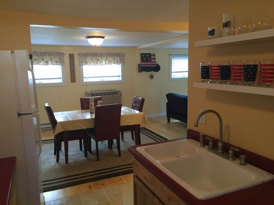 Fully equipped kitchen with stove, fridge, microwave and more!