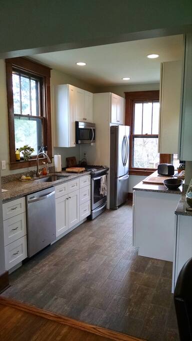 Kitchen 1