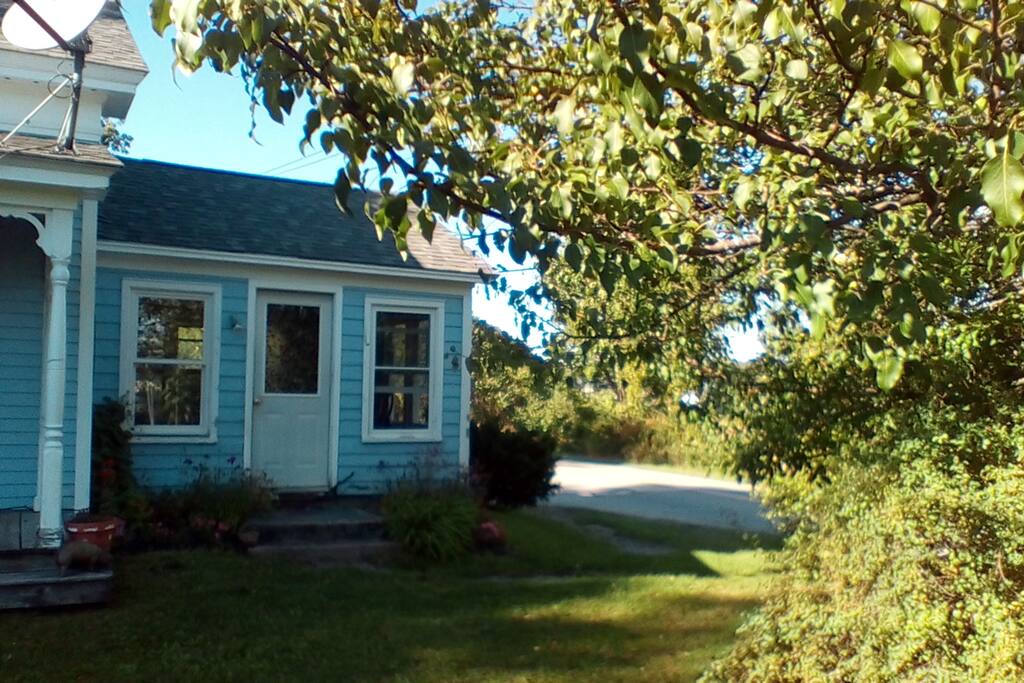 Tranquil Two Room Studio In Middlebury Apartments For