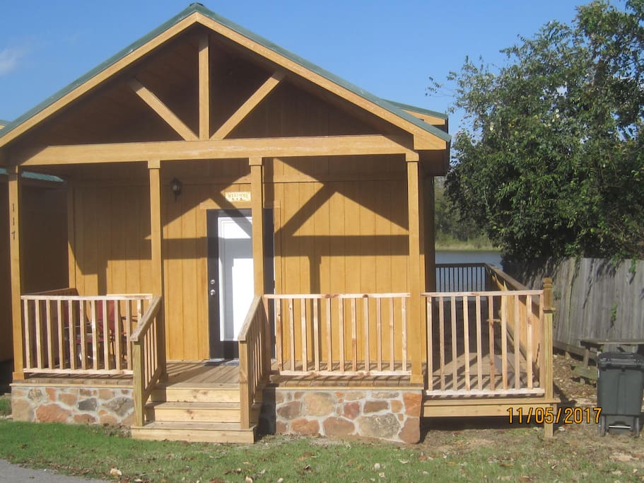 Front of cabin w private walk