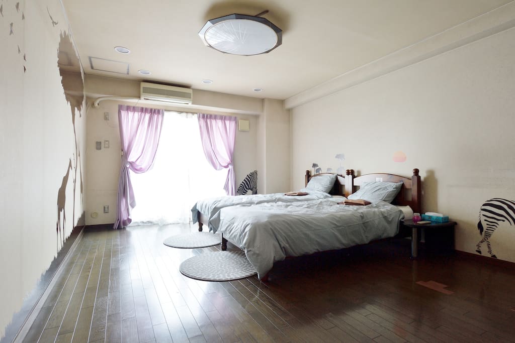 Bed room
