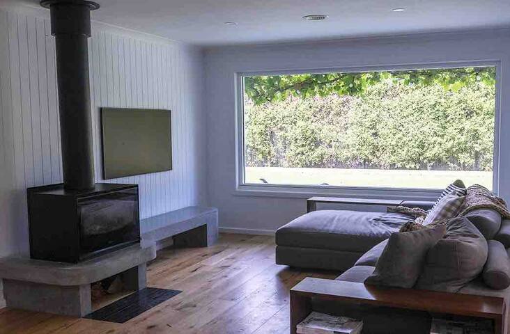 Barwon Heads family home gallery image 5