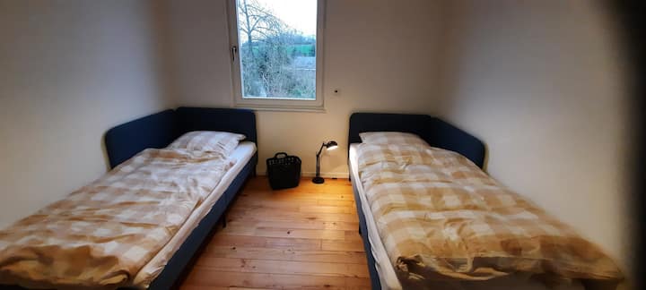 Спалня с 2 легла 