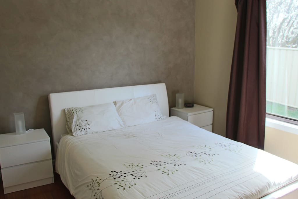 Main bedroom with en suite