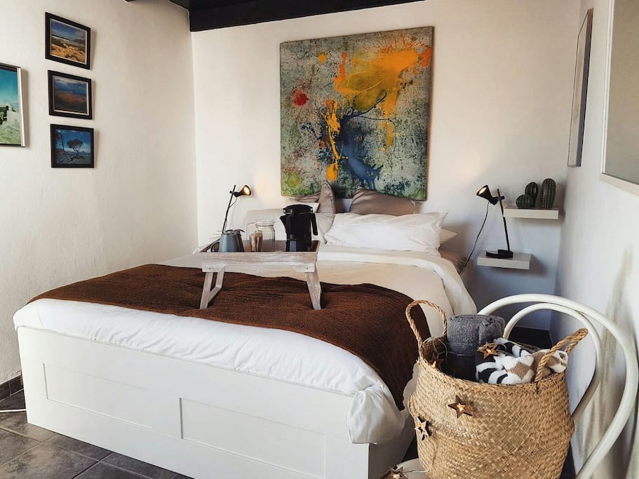 the room is nicely simple, prepared with a lot of love