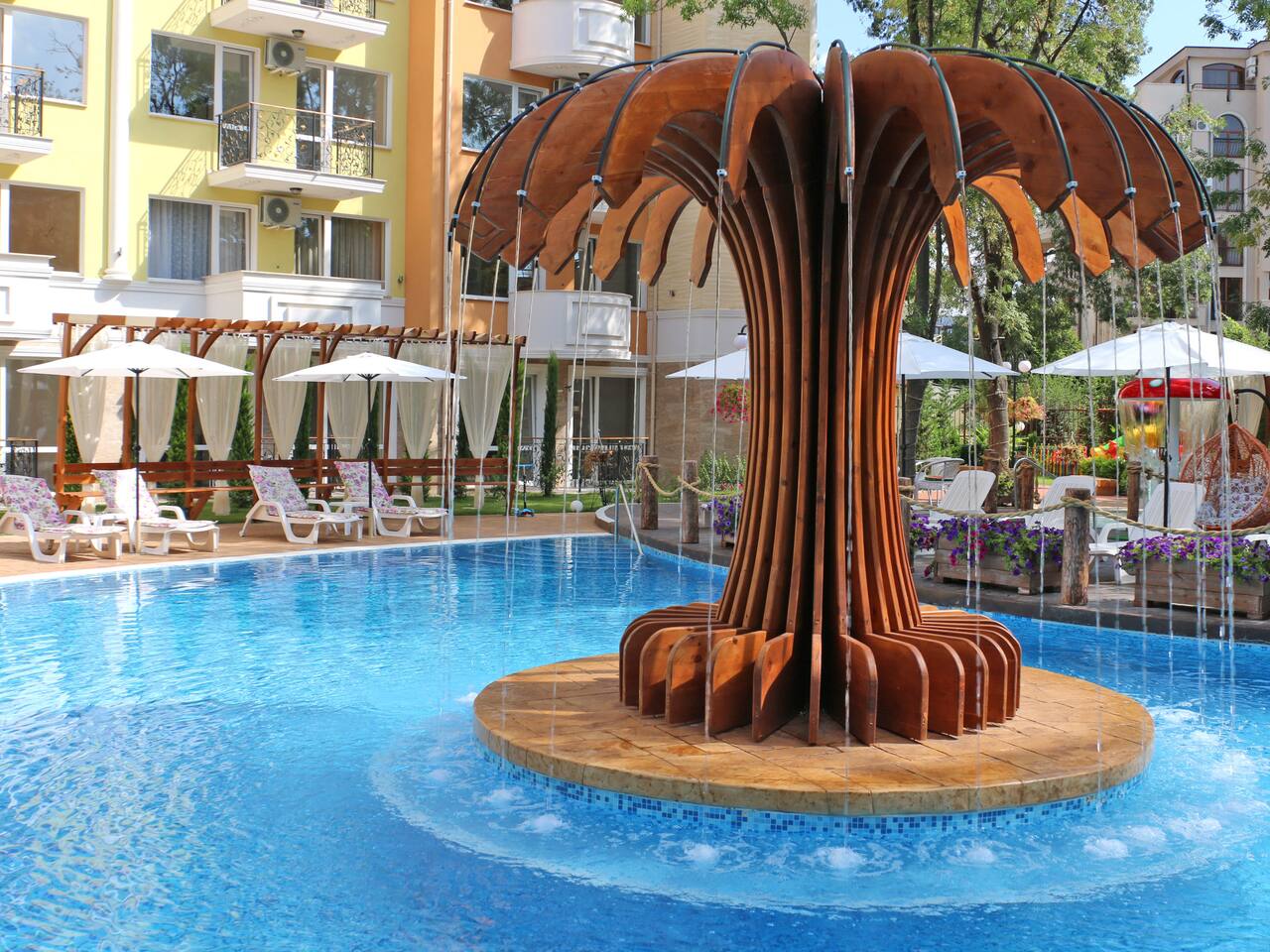 efc3039a-1a35-49d4-b6e7-254699539cb4.jpg?aki_policy=xx_large