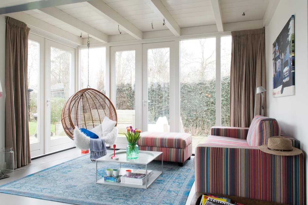 Seating area