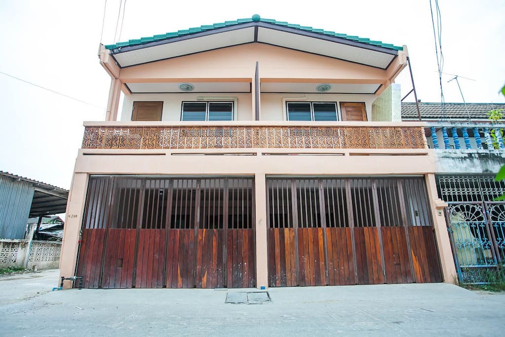 Our house has 40 square wah; 2 bedrooms, suitable for 6-8 persons and no additional charge. Our house detail as below:
* 2 bedrooms
* 2 restrooms
* 1 living room
* 1 kitchen
* 1 terrace
* BBQ area