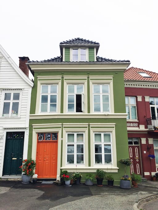 This is how the house looks like in the front. Look for the orange door when you reach Klosteret.