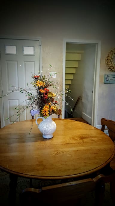 Kitchen eat in area