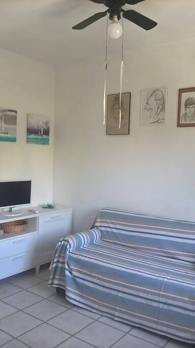 Soggiorno con divano letto