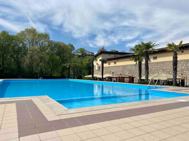 Entire home with 1 bedrooms in Lake Garda - Garda Paradise Country House Lonato del Garda