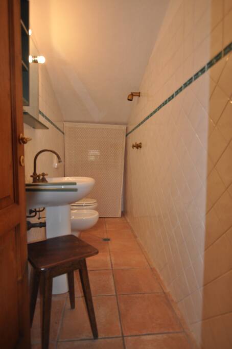 bagno primo piano