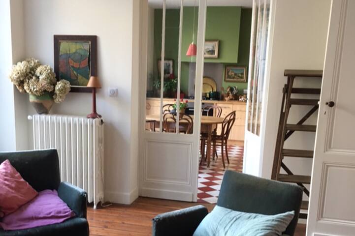 Charmante maison d’artiste avec jardin gallery image 2