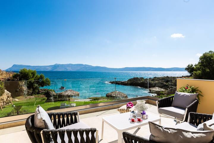 Beachfront Escape – Echoes of the Waves gallery image 4