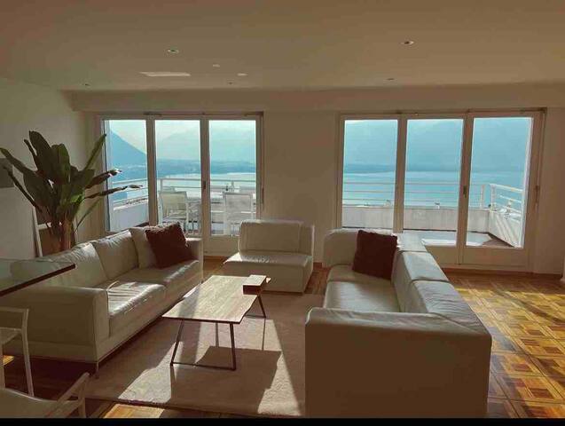 Superbe appartement-une vue surprenante sur le lac