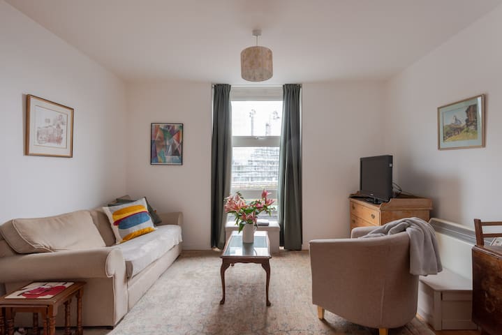 Aaf With Photos Top 20 Places To Stay For Aaf Holiday Rentals Holiday Homes Airbnb In London