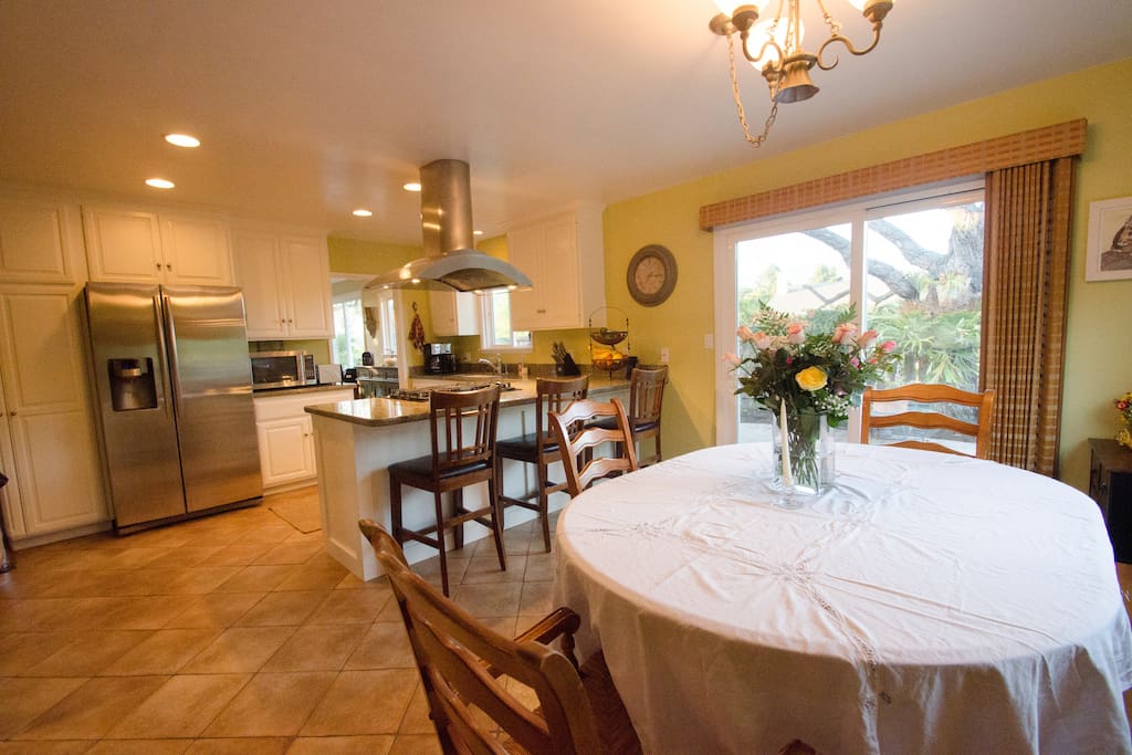 dining room kitchen
