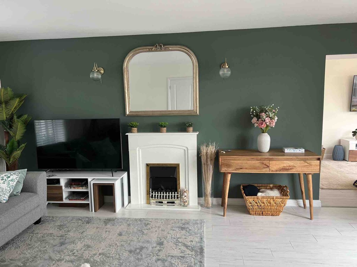 Top performing Airbnb: Stunning Camber Sands holiday retreat in Camber