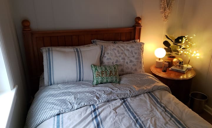 Enjoy the comfy, cozy full bed in the 2nd bedroom. There is a flat-screen smart TV, nightstand, dresser, closet and lots of extra bedding, and spare air mattresses kept in the closet. 
