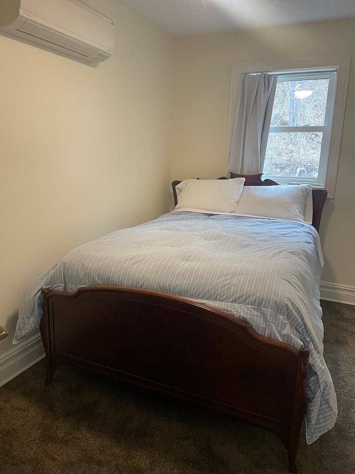 Cama de tamaño completo