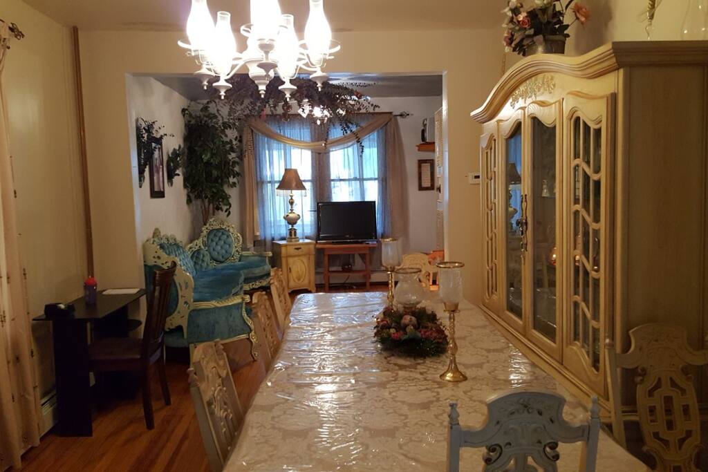Dining & Living Rooms
