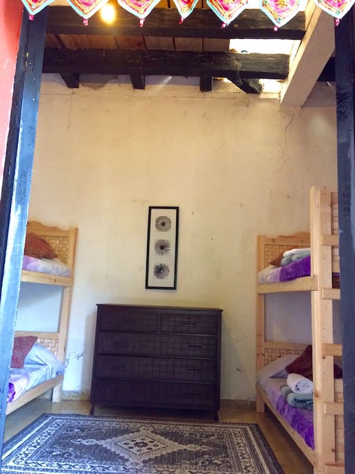 Habitación compartida para caballeros, 2 literas.